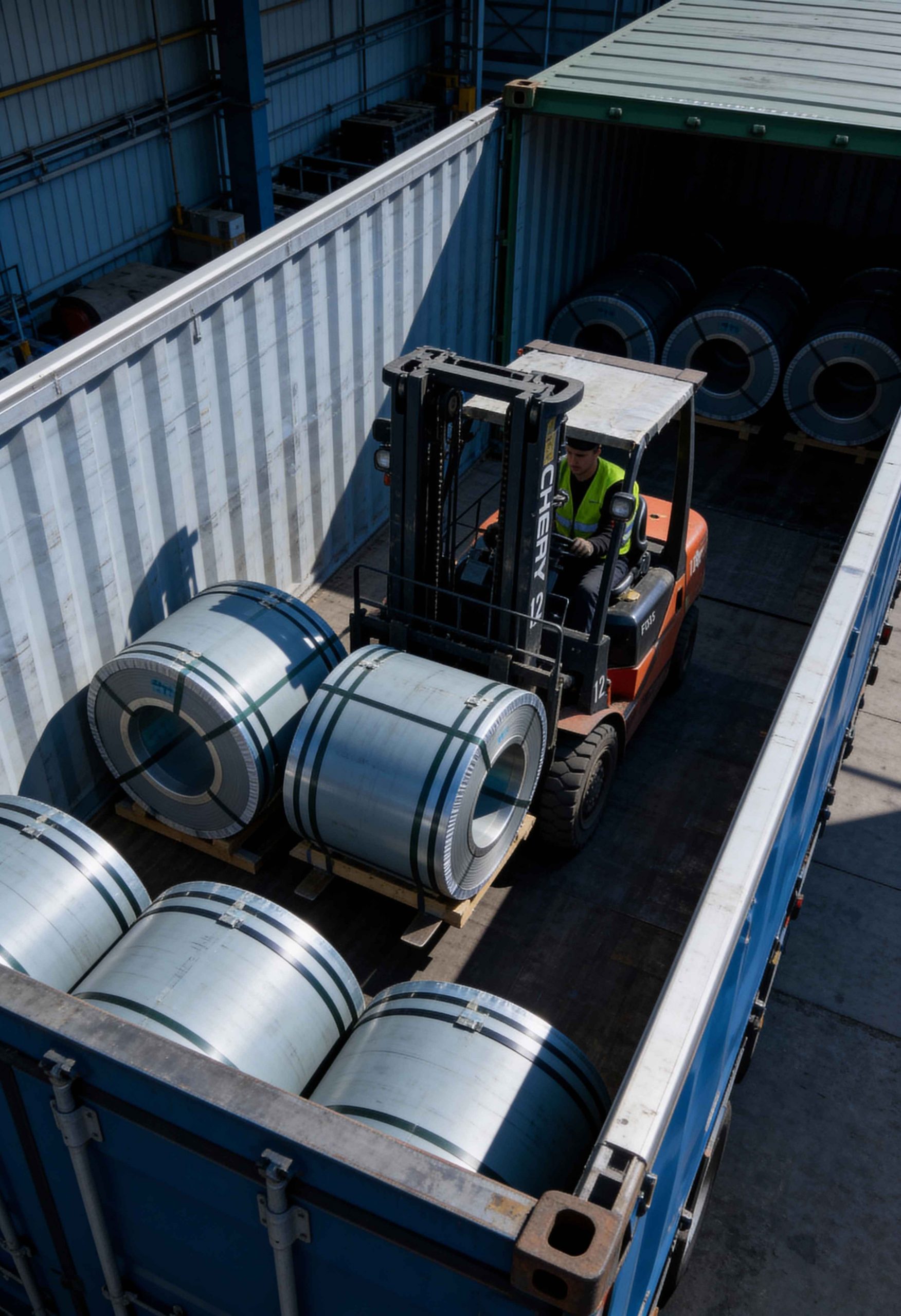 Доставка стальных листов в рулонах